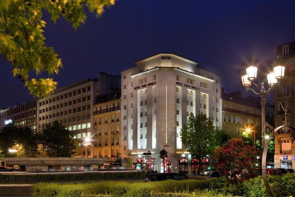 هتل پاریس نیلی