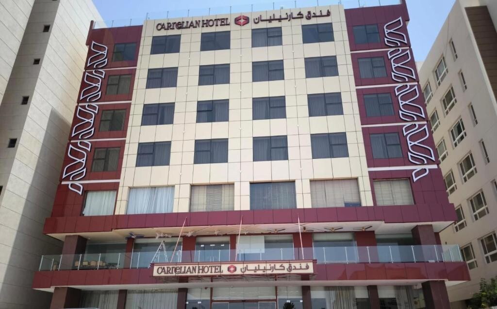 گارنلین بای گلوری بوور هتل